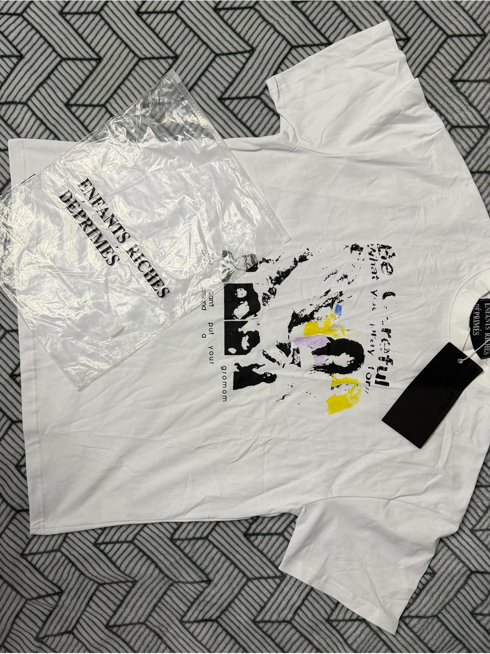 Erd Graphic Tee